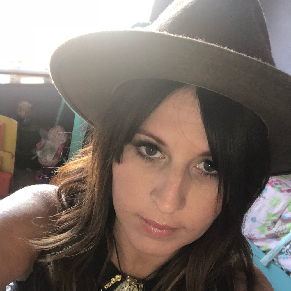 Meet your Posher, Stacey